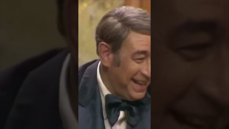 The Roast Master Strikes Again! Wait ‘Til You Hear What Dean Martin Said About Howard Cosell’s TV…