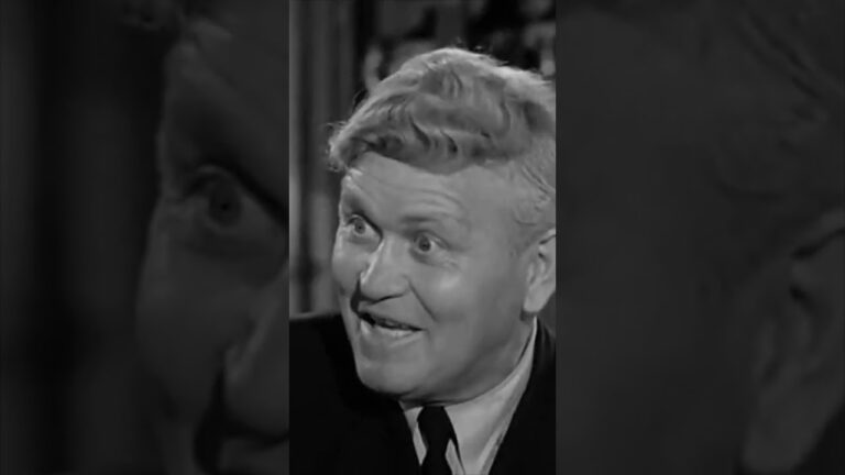 Floyd’s *very* literal lesson on the birds and the bees! 🐦🐝