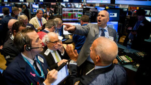 Treasury retreat eases, traders eye highest 30-year yield since 1999