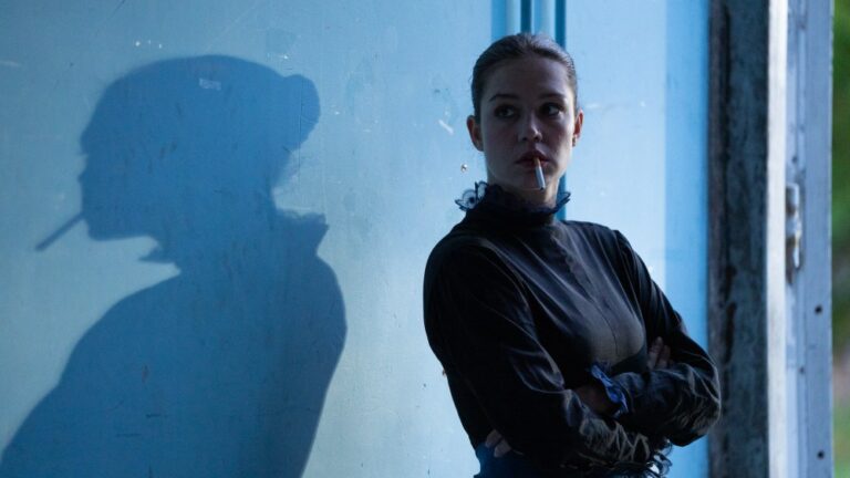 Adèle Exarchopoulos in Graceful Addiction Drama