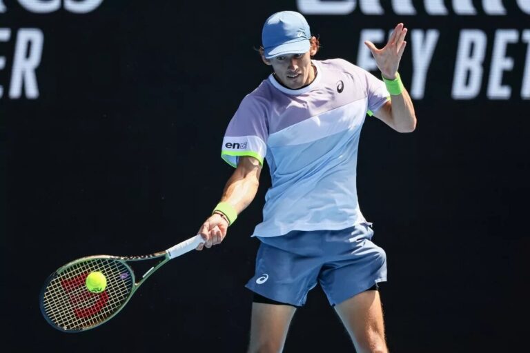 ATP Hamburg Quarterfinal Predictions Including de Minaur vs Darderi