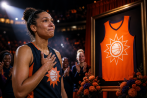 Alyssa Thomas gets an emotional farewell as the Sun retire her No. 25 jersey - Toronto Star
